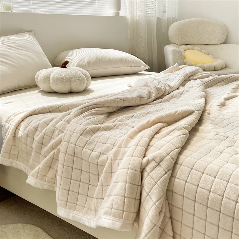 New Arrival: Luxurious Milk Fleece Jacquard Block Pattern Blanket - 280 GSM Weighted Throw with Plush Piping for Cozy Comfort