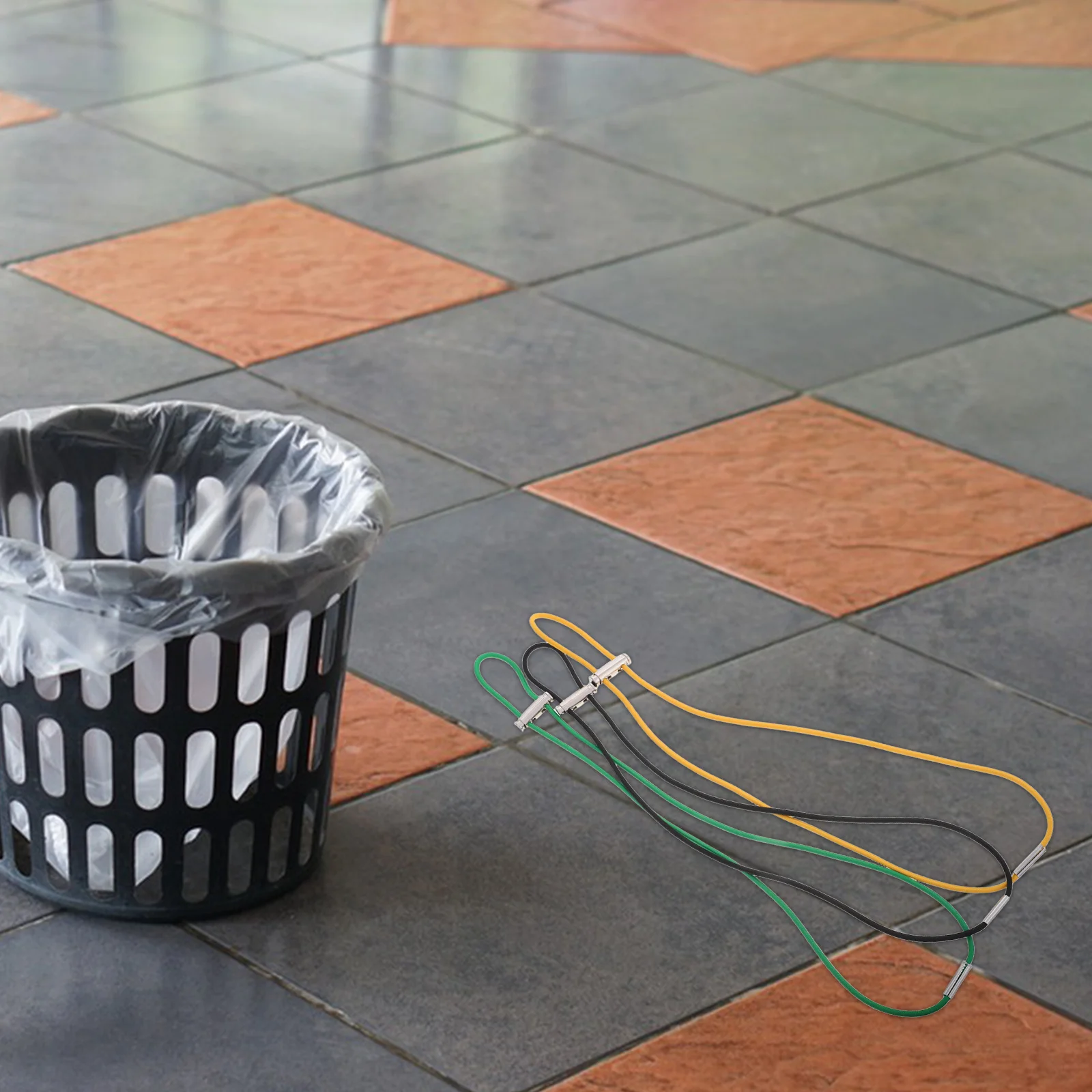 6 قطعة الأربطة المطاطية القابلة للتعديل لعلب القمامة سلة المهملات المرنة أربطة أكياس مكافحة سقوط سلة النفايات السحابات صندوق القمامة الفرقة حلقة