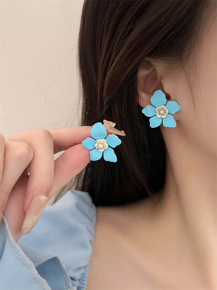 2023 Summer New Fresh Blue Flower Earrings with Unique Sensation Forest Earrings and Earrings