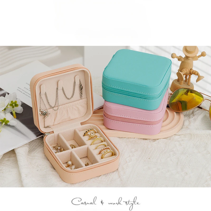 Portable Mini Jewelry Storage Box Travel Organizer Jewelry Case Leather Storage Earrings Necklace Ring Jewelry Organizer Display