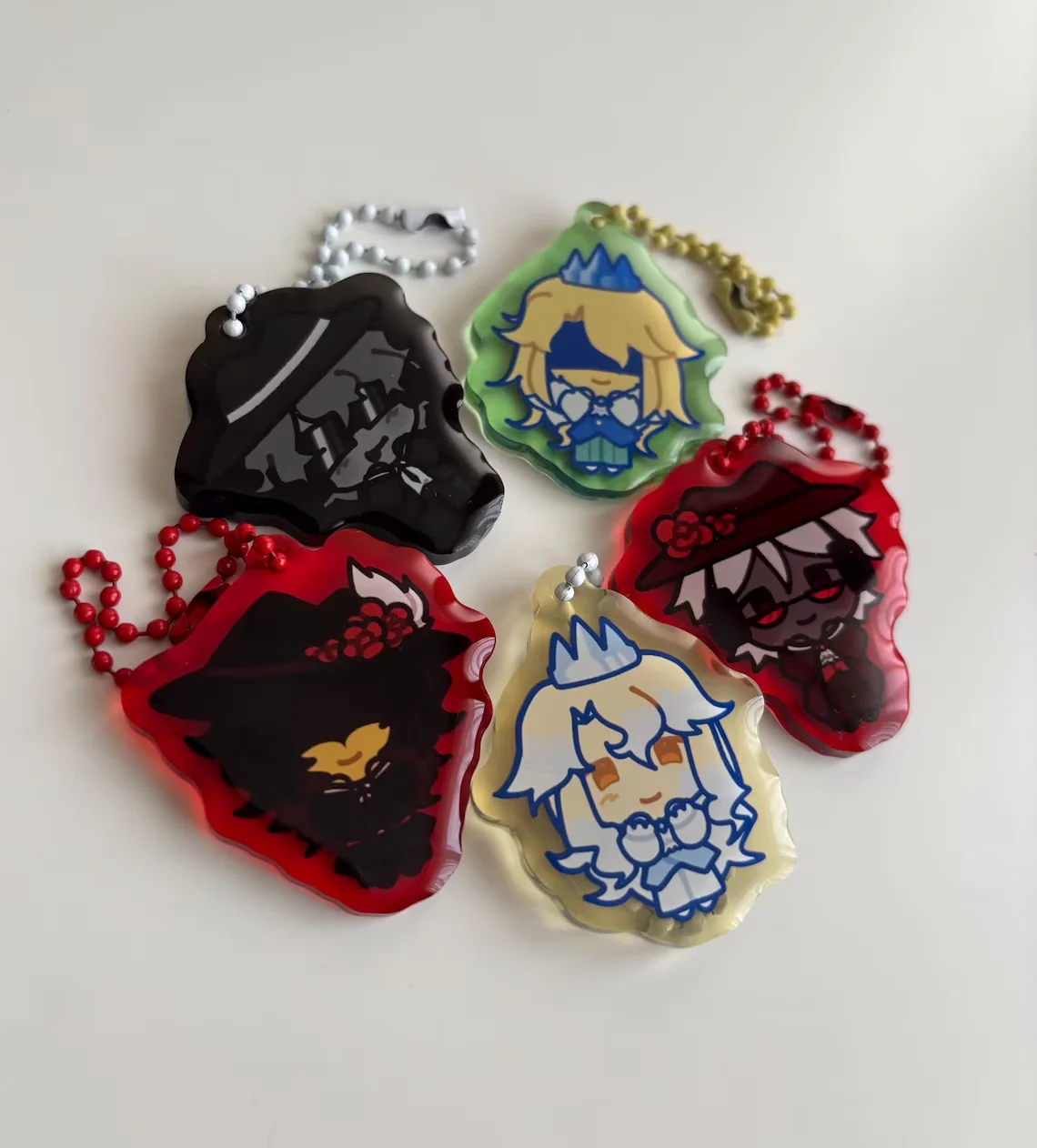 Mafioso Chance Itrapped 1'5 Collectible Charms Keychain for Anime Fans Unisex Stylish Accessory