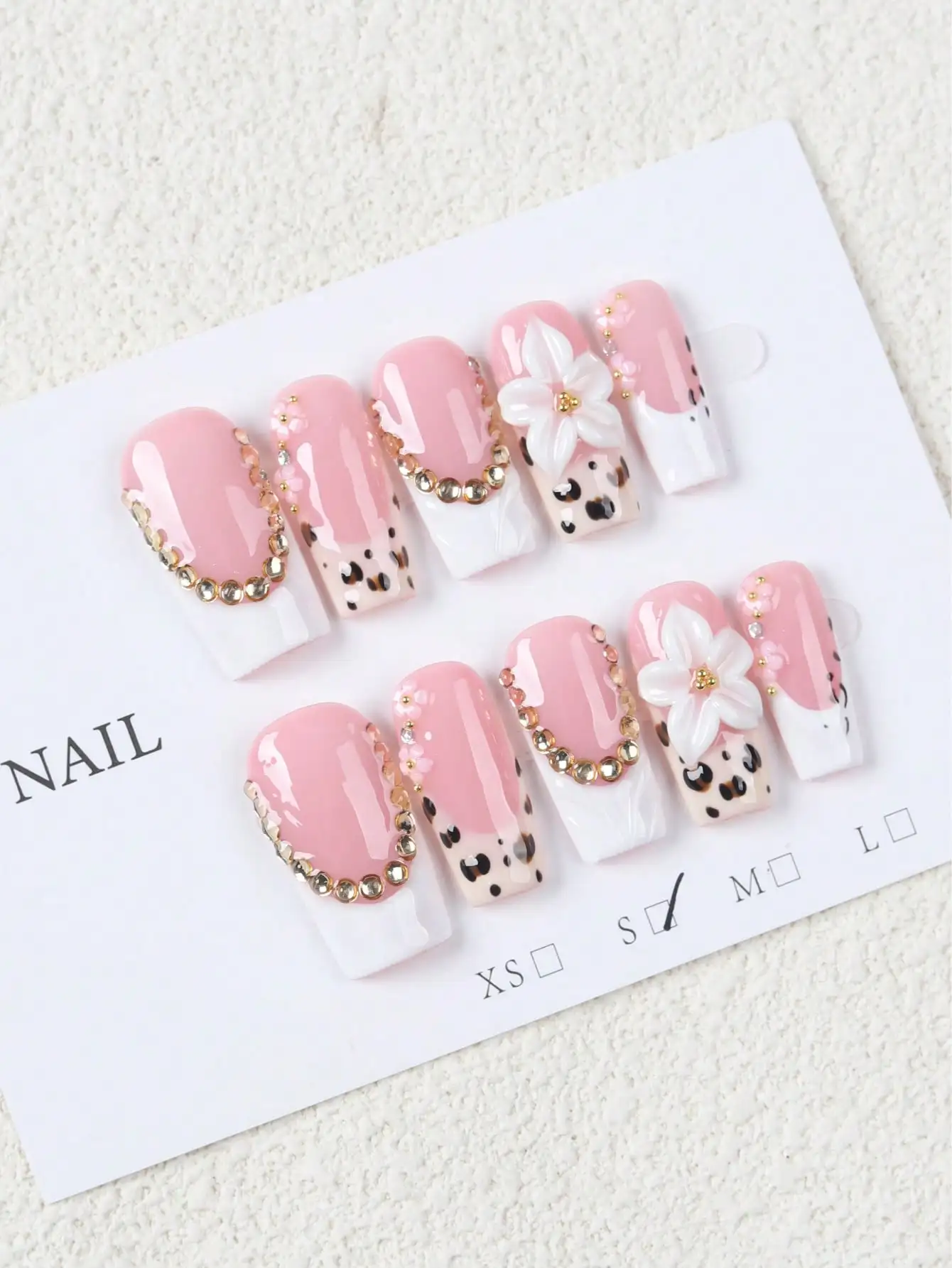 10 Medium-Length Rectangular Handmade Nails, Pink and White French Leopard Print Style, Sweet and Cool Girly Style, Peach Pink Base Color with White French Design, Hand-Painted Light Leopard Print, 3D White Flowers, Gold Chain and Mini Pink Flowers with Rhinestones, Shiny Fake Nails for Girls, Suitable for Daily Wear, Dates, Shopping, and Parties, Can Be Reused Multiple Times