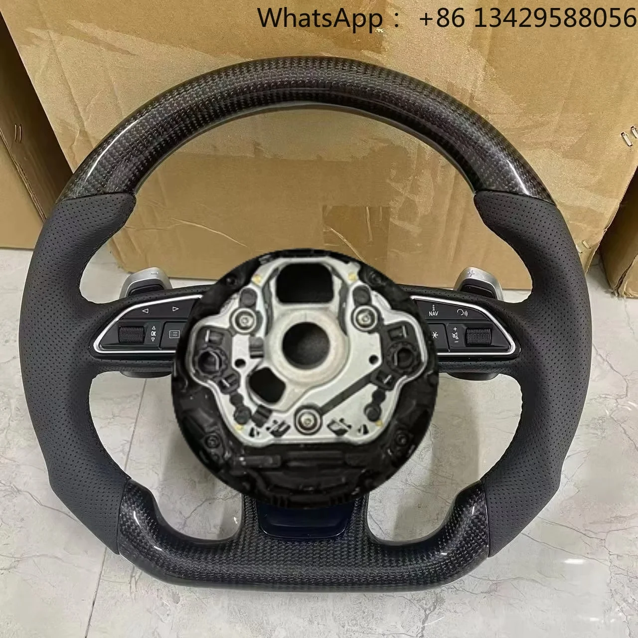 Custom Carbon Fiber Steering Wheel for Audi B8 A3 A5 A6 A6L A4 A4L C8 Q5 Q7 TT RS4 RS5 S4 S5 B9 Sport Racing Car