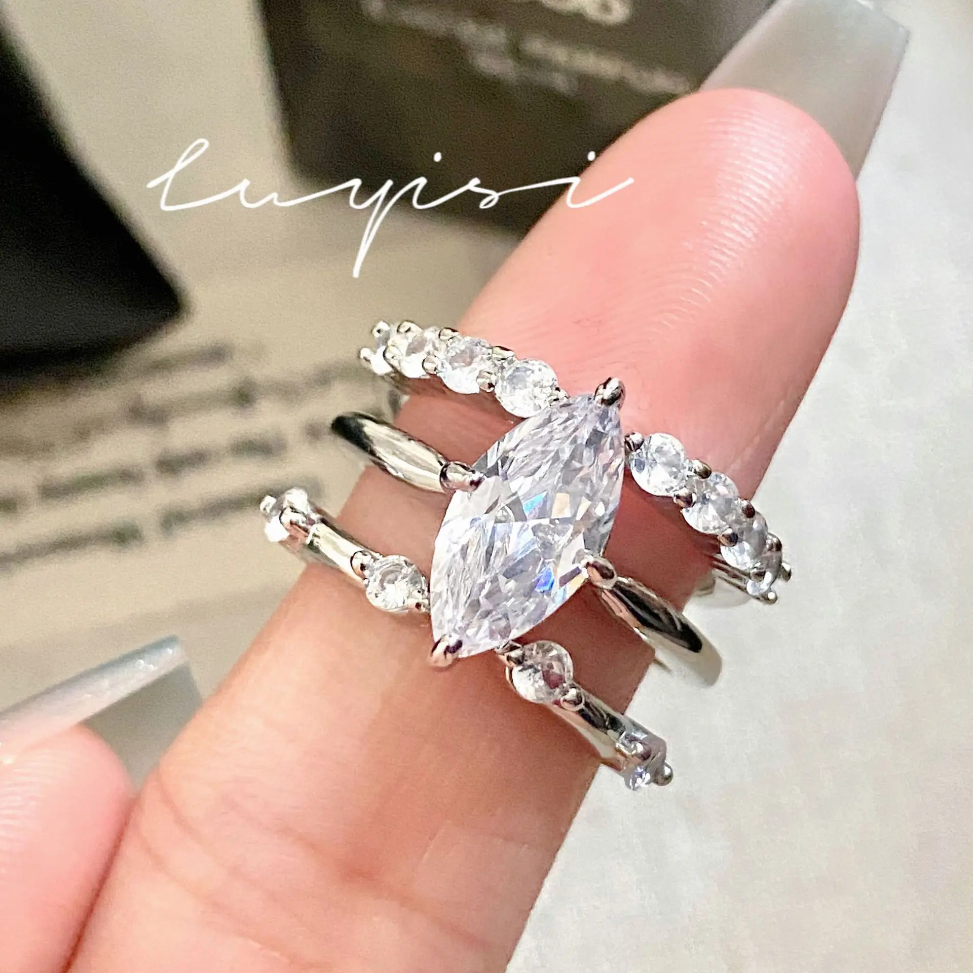 The new Xiaohongshu popular minimalist three-in-one stack wearing ring bright super flash horse eye zircon open women's ring