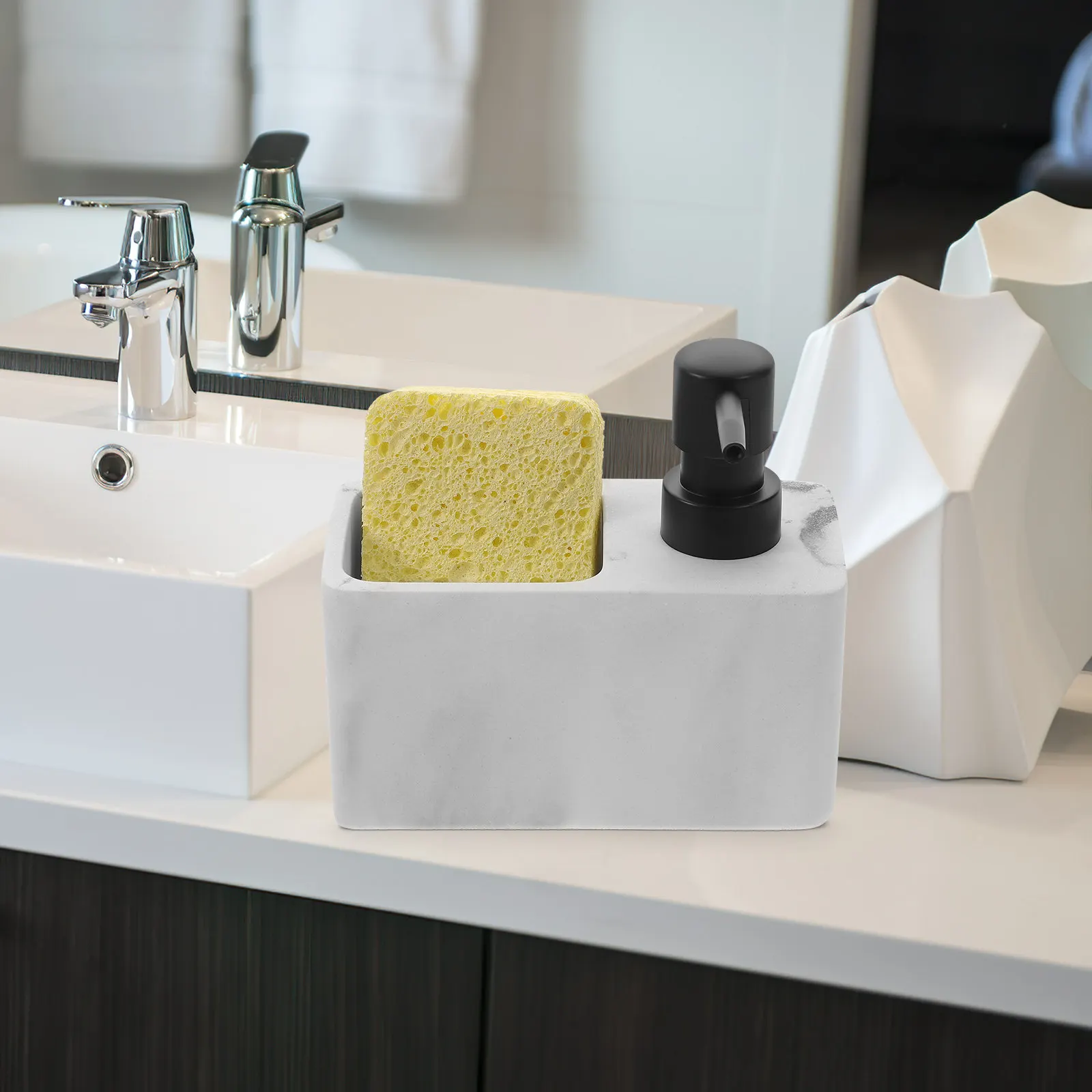 

Набор из 1 элегантного дозатора для лосьона из полимерной смолы со встроенной подставкой для раковины, для геля для душа, жидкого мыла, увлажняющих средств, современный дизайн