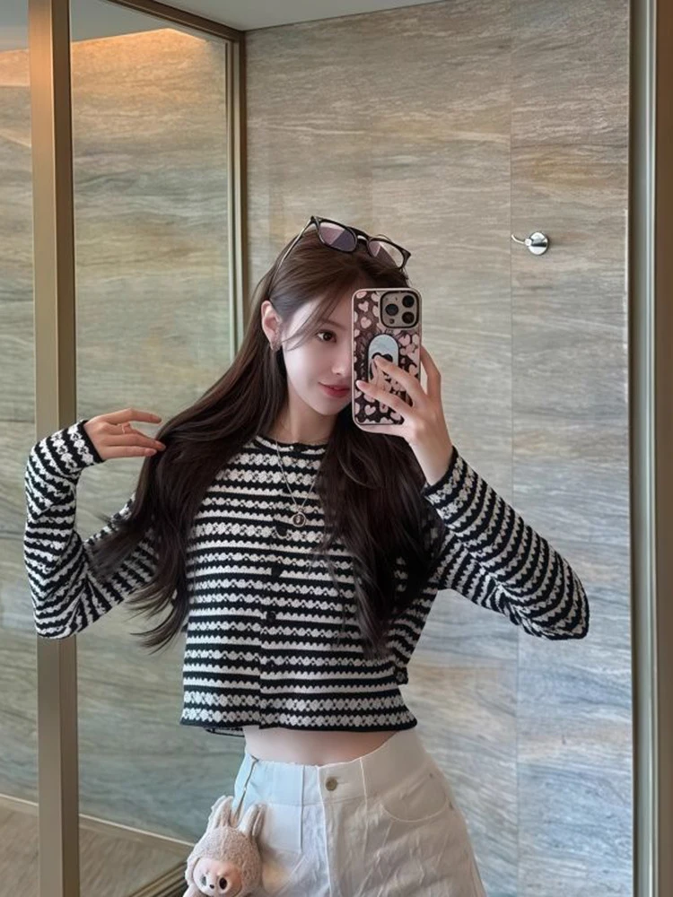 

Корейская версия, полосатый топ на пуговицах с цветными блоками и круглым вырезом, женская модная осенняя модная футболка с длинными рукавами