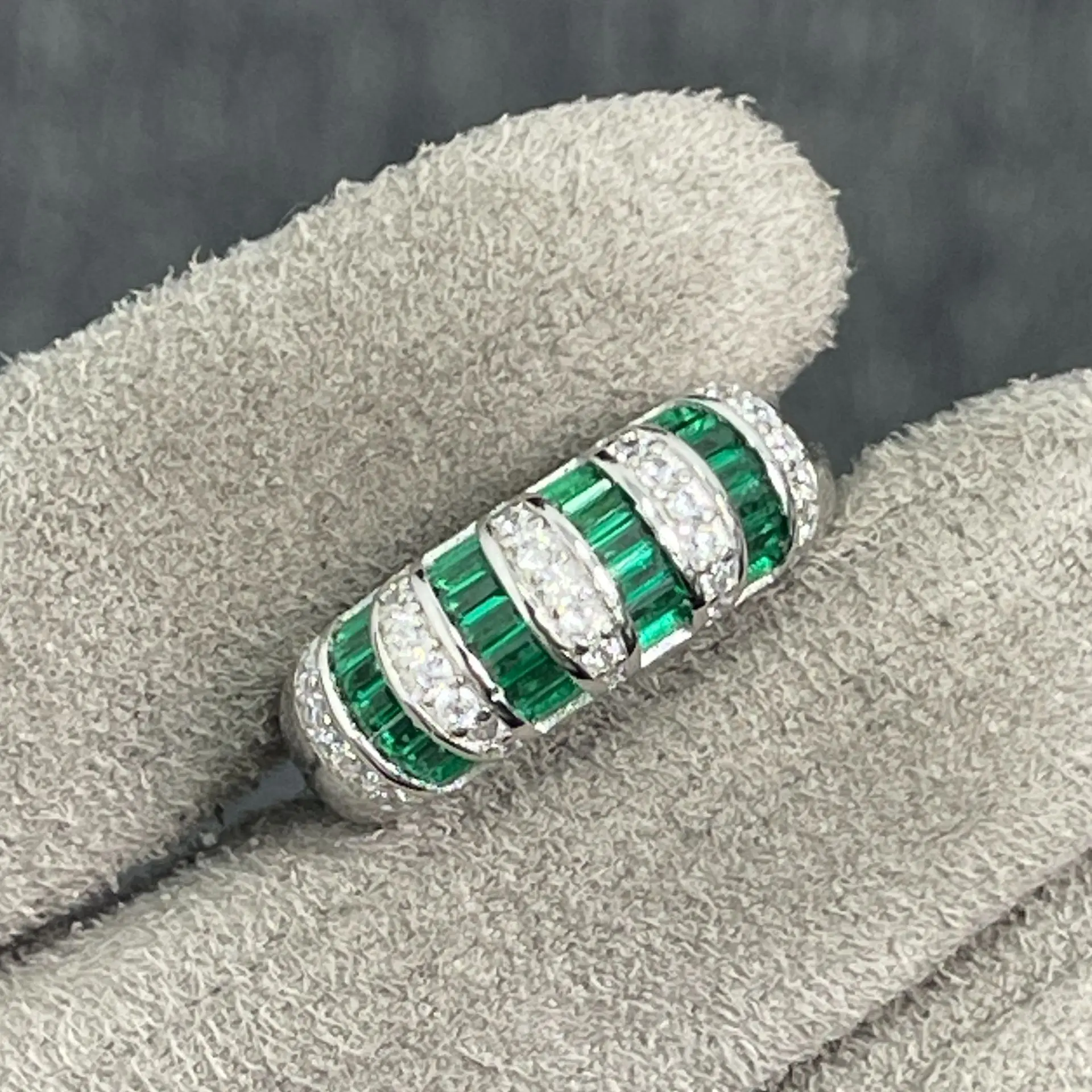 

ZOCA Pure 925 Sterling Silver Antique Turkish Ring Emerald Color Rings For Women Fine Wedding Party Jewelry Gift