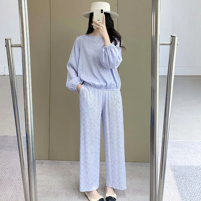 

Комплект из плиссированной футболки и брюк Miyake: Новинка Весна 2026, простые свободные брюки прямого кроя, легкий женский костюм-двойка для офиса и путешествий