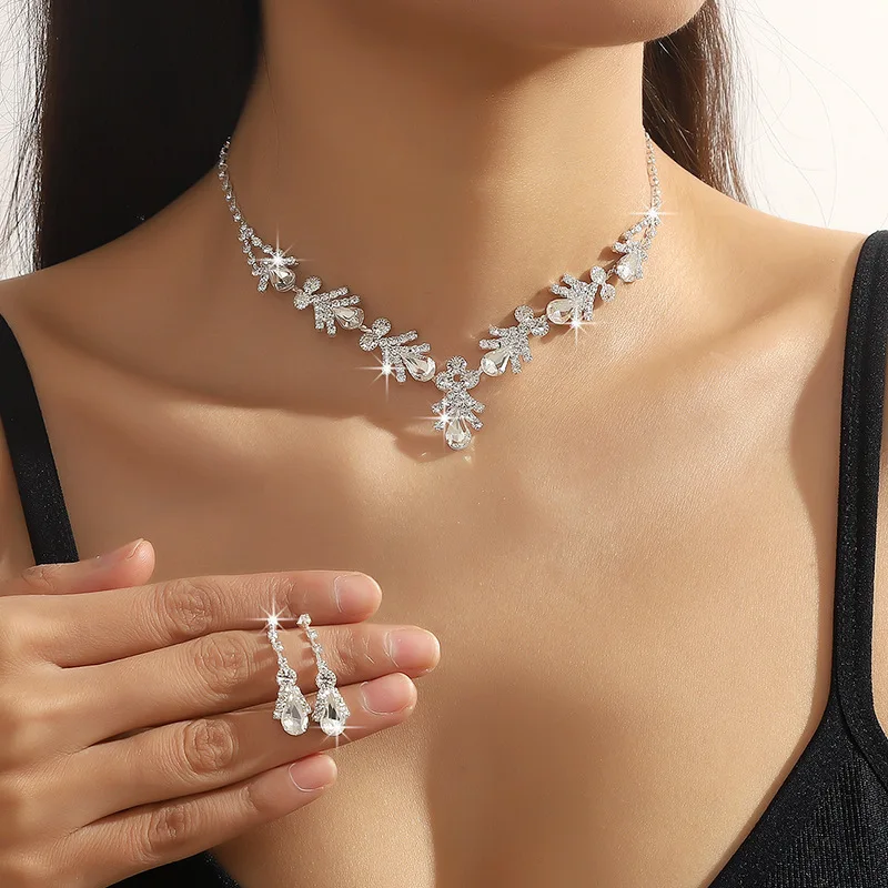 

European and American Popular Ornament Exquisite White Crystal Rhinestone Necklace Earrings Wedding Dress Two-Piece Suit