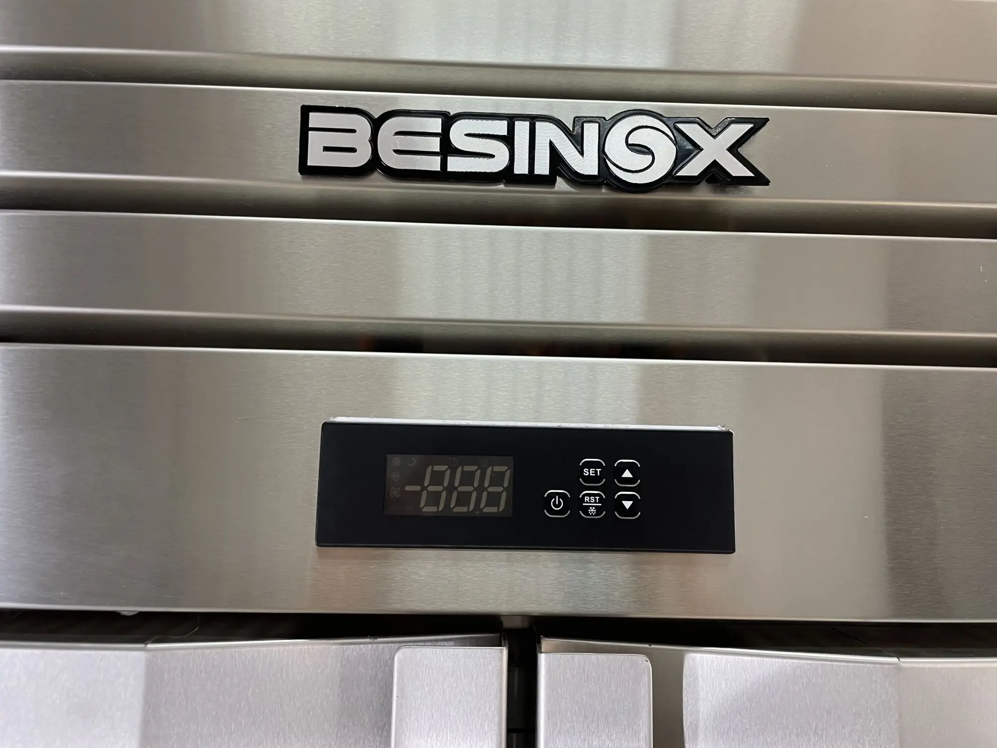 Energy Saving Design GN2/1 Double Glass Doors Upright Freezer Display Commercial Refrigeration