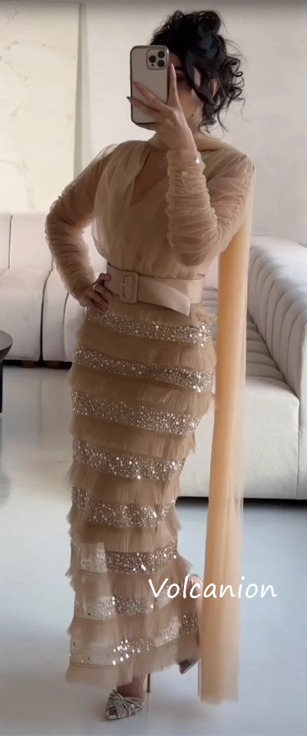 Abiti midi con scollo a V a trapezio con pieghe in chiffon con paillettes alla moda personalizzati Occasioni su misura in stile cinese