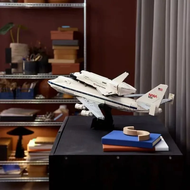 

Совместимый конструктор 10360 «Космический шаттл»: коллекционная модель самолета, декор для дома, игрушка-подарок для мальчиков и девочек