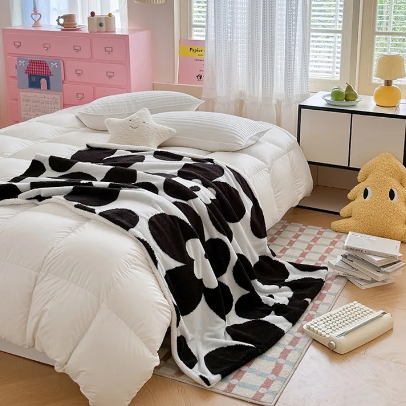 1 piece thick polyester material warm quilt lamb fur winter cover blanket sofa dustproof cloth