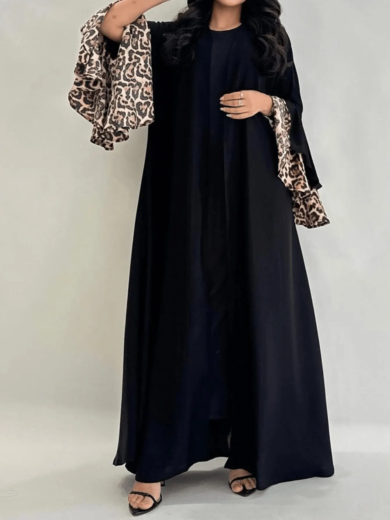 

2025 New Muslim Abaya with Leopard Print Cuffs Black Loose Long Sleeve Elegant Modest Relaxed Lazy Chic Islam Clothing for Women