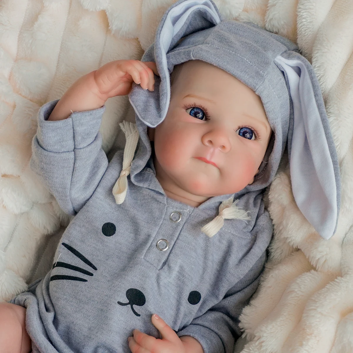 JOYORA Realistic Reborn Newborn Doll Embraces Baby Multi Layer Drawing 3D Skin and Hand Drawn Hair Reborn Doll Christmas Gift