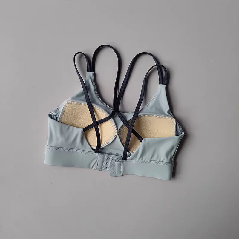 Einfarbiger, weicher Fitness-BH mit überkreuzten Trägern für Damen, Yoga-Top, stoßfestes Sport-Oberteil mit Polster, Push-Up, verstellbarer Sport-BH. – Detail 8