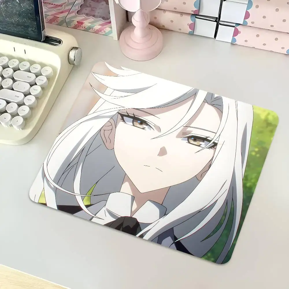 1pc Queen To Be Hero X Small Mousepad Keyboard Pad Laptop Cushion Non-slip Deskpad