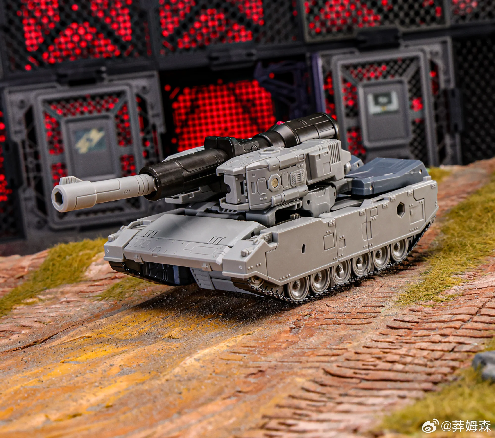 Transformation DH05 DH-05 Megatank K0 SS Series Action Figure