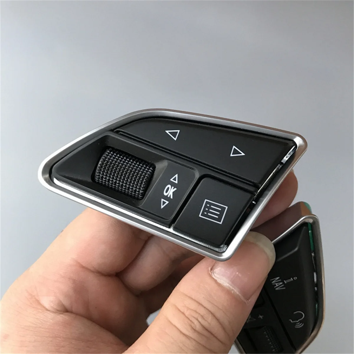 Multifunctional Steering Wheel Buttons Support Paddle Function Volume Switch Button for Audi A3 8V