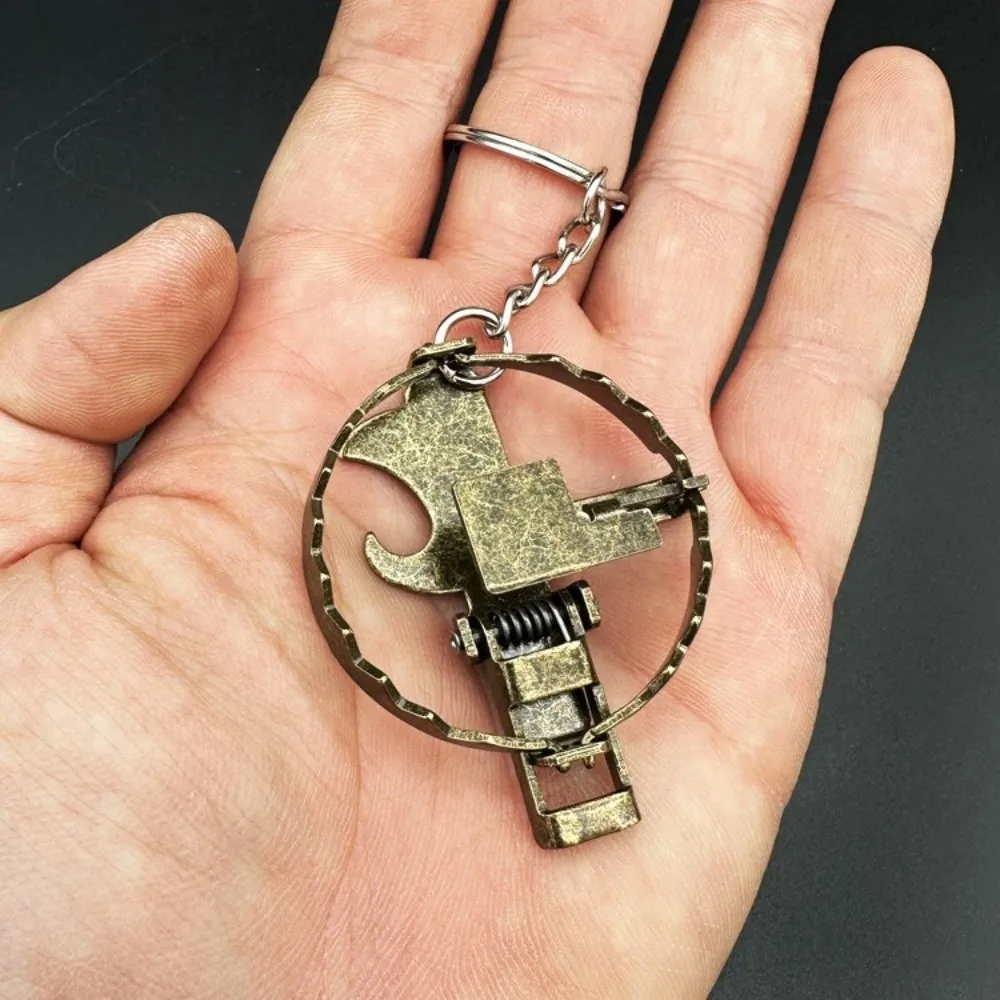 Fashion Metal Mousetrap Clip Keychain Portable Unique Mini Keychain Creative Funny Metal Keychain Keyring Accessory