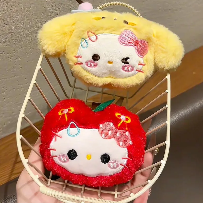 

Очаровательный брелок с фруктовой тематикой Hello Kitty и универсальными рюкзаками, подвесной орнамент, плюшевый шарм, аксессуар для повседневной переноски