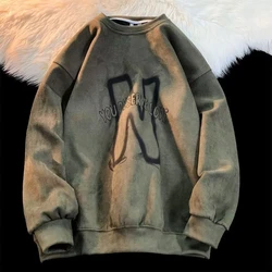 Retro Round Neck Sweatshirt for Men Thick and Youthful Handsome Autumn and Winter Long Sleeved Top