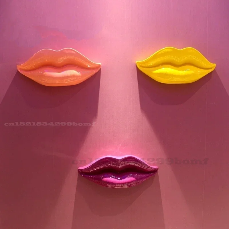 Creative Big Lip Sculpture, Modern Red Lips Ornament, KTV Bar Club Decor, Resin Theme Wall Decoration, Artistic Centerpiece