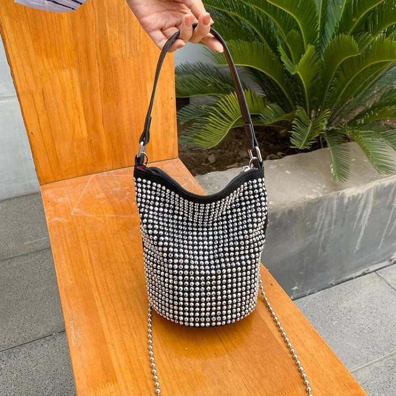 

Роскошная кожаная сумка через плечо для женщин, известная дизайнерская сумка через плечо, популярная классическая элегантная сумка, женская практичная сумка-тоут