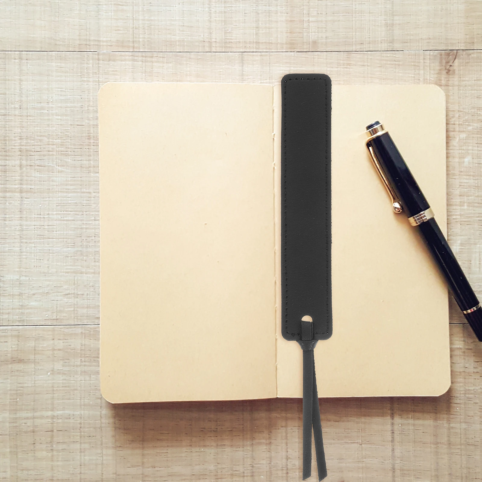 

6Pcs Bookmarks Premium PU Material Book Page Holders for Reading Travel Simple Bookmark for Office Use