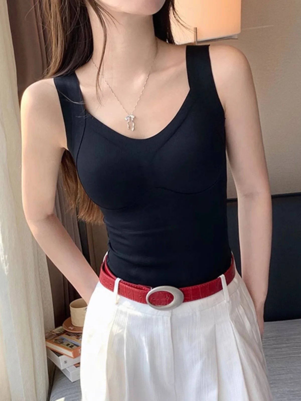 Thiened Fce Gilet pour femme à bretelles, vêtements intérieurs chauds avec coussinet de poitrine, haut une pièce en velours pour les déplacements au bureau d'automne et d'hiver...