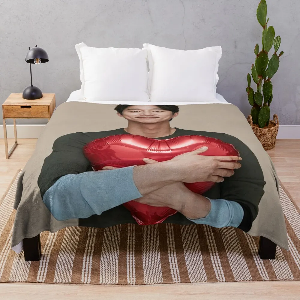 

Gong Yoo happiness Throw Blanket Foldable Soft Warm Blanket for Outdoor Use