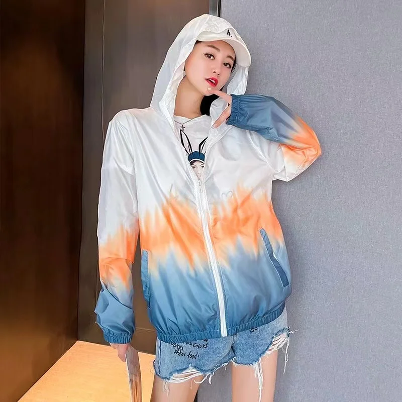 

Summer Women Sunscreen Jackets Quick Drying UV Protection Hooded Print Light Outdoor Sunscreen Clothing Female Windbreakers 5XL