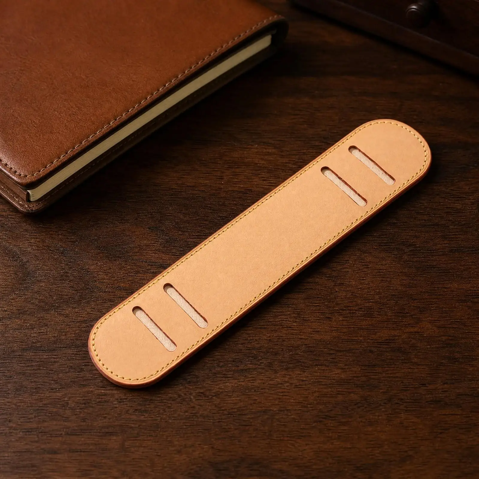 Vegetable-Tanned Leather Carry Pad Pressure-Relieving Leather Shoulder Carry Pad Comfortable Bag Accessory for Extended