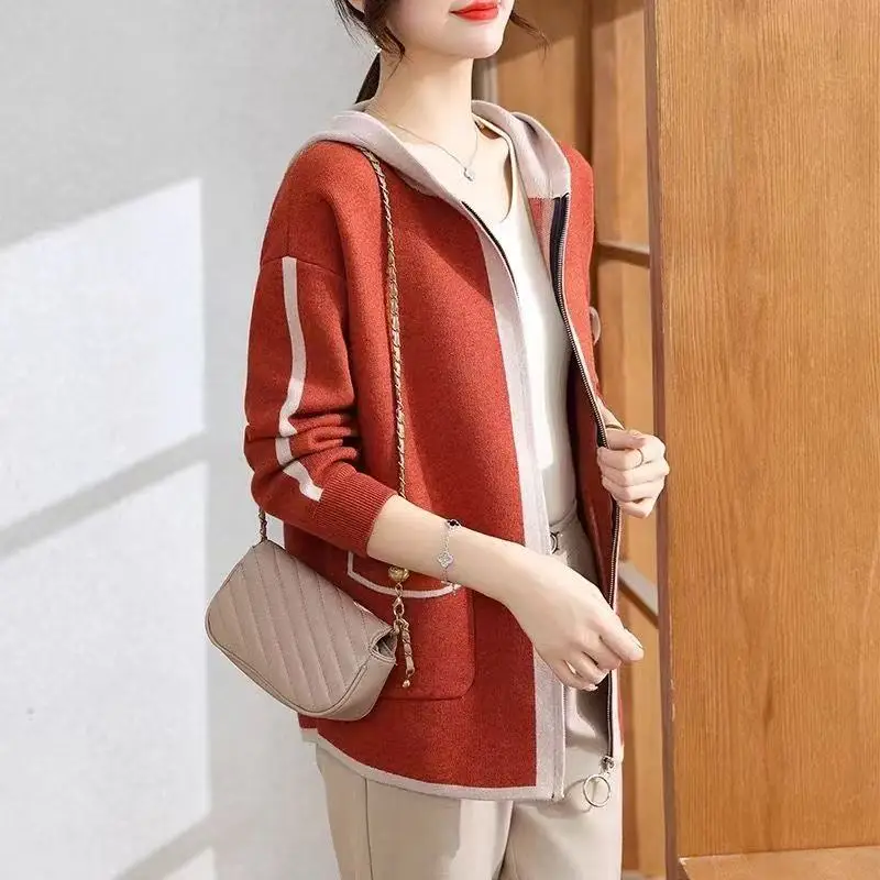 

Western Style Hooded Zipper Knitwear Cardigan Women's 2025Autumn Winter New Sweater Middle-Aged Mother Temperament Jacket Ladies
