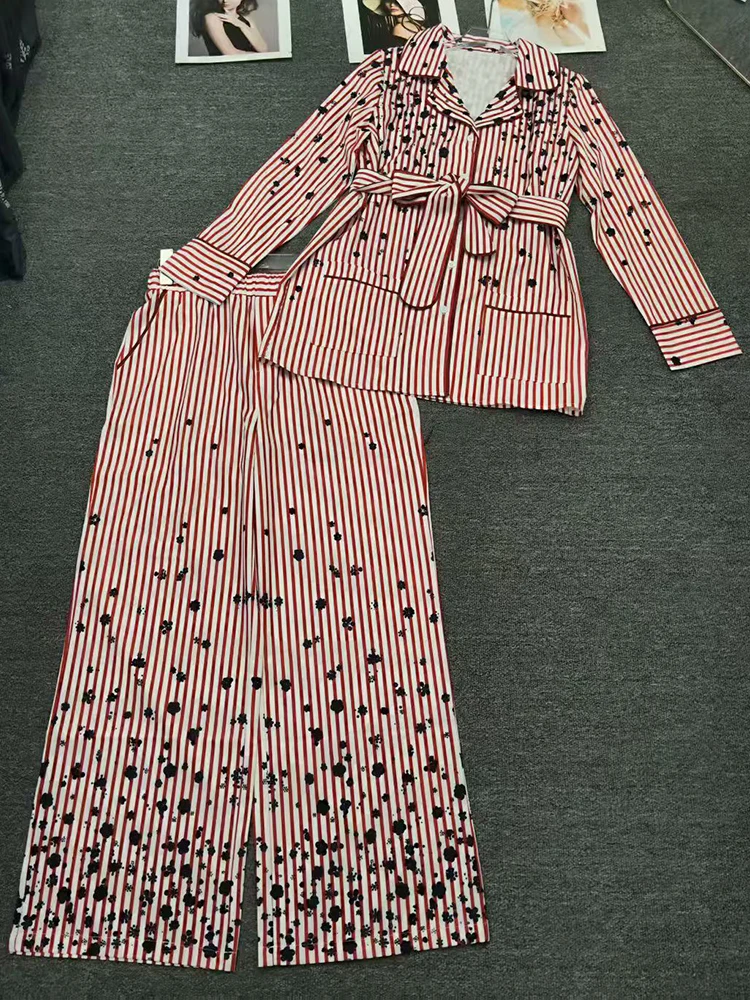 

Весна и осень 2024, новая рубашка с карманами и длинными рукавами с принтом, топ + прямые брюки с эластичной резинкой на талии, модный женский костюм-двойка