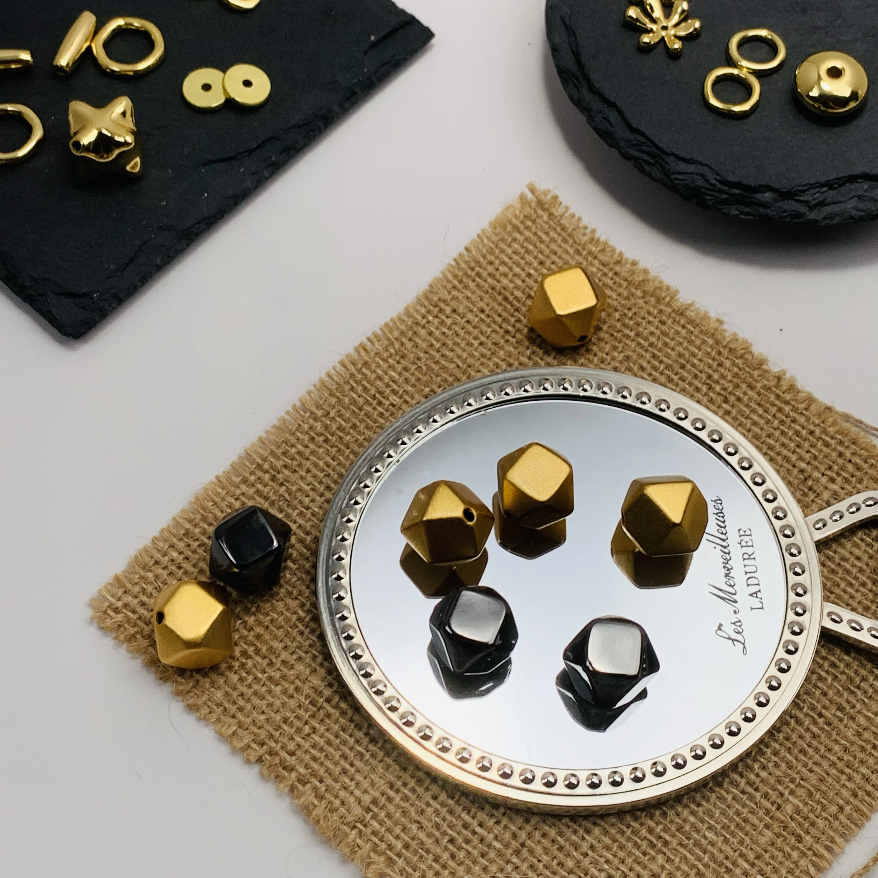 

Высококачественные медные шестигранные бусины с вакуумным золочением 8K, сохраняющие цвет, для рукоделия и модной бижутерии