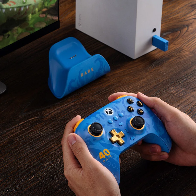 وحدة تحكم 8BitDo Ultimate ذات 3 أوضاع لأجهزة Xbox ومتوافقة مع Windows وApple وAndroid - إصدار نادر للذكرى الأربعين