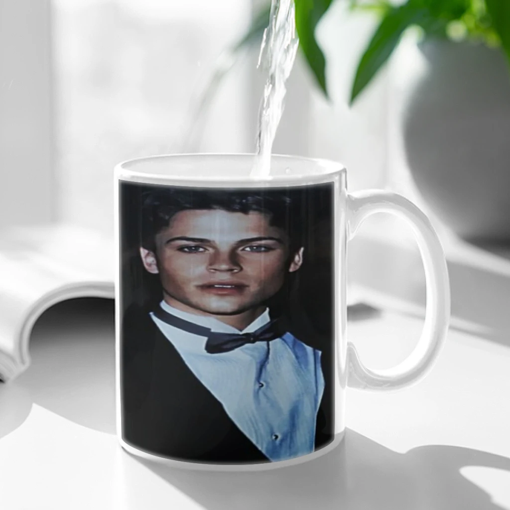 R-Rob Lowe Ceramic Mug Cute Coffee Tea Milk Stave Mugs And Cups with Handle Novelty Gifts