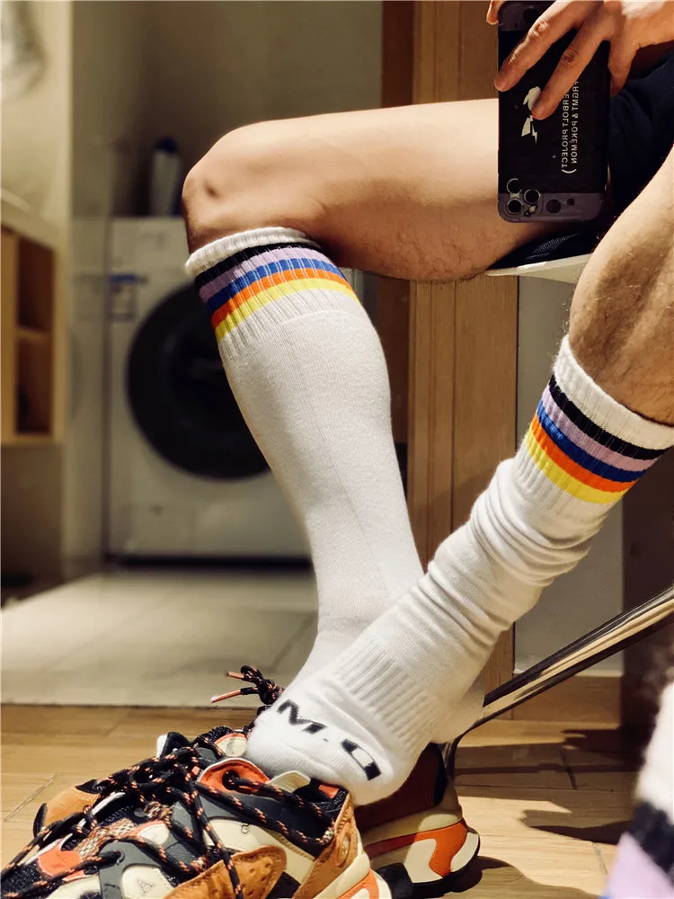 Men\'s Socks Personality Rianbow Striped Terry Socks Football Baskerball High Tube Sports Stockings for Men Boys