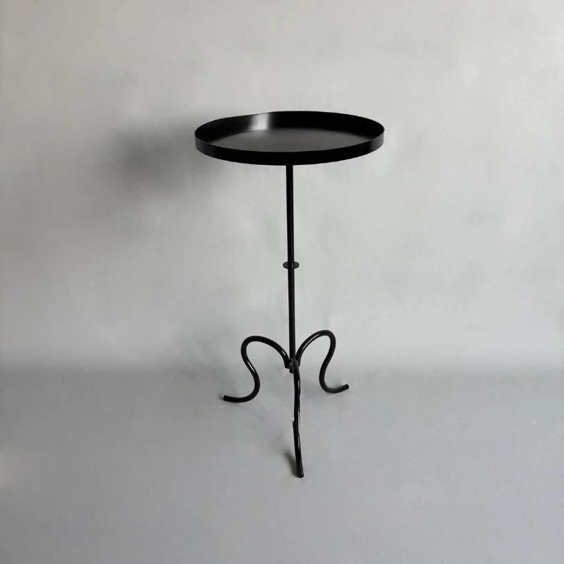 

Retro wrought iron edge small apartment simple sofa light luxury tea table