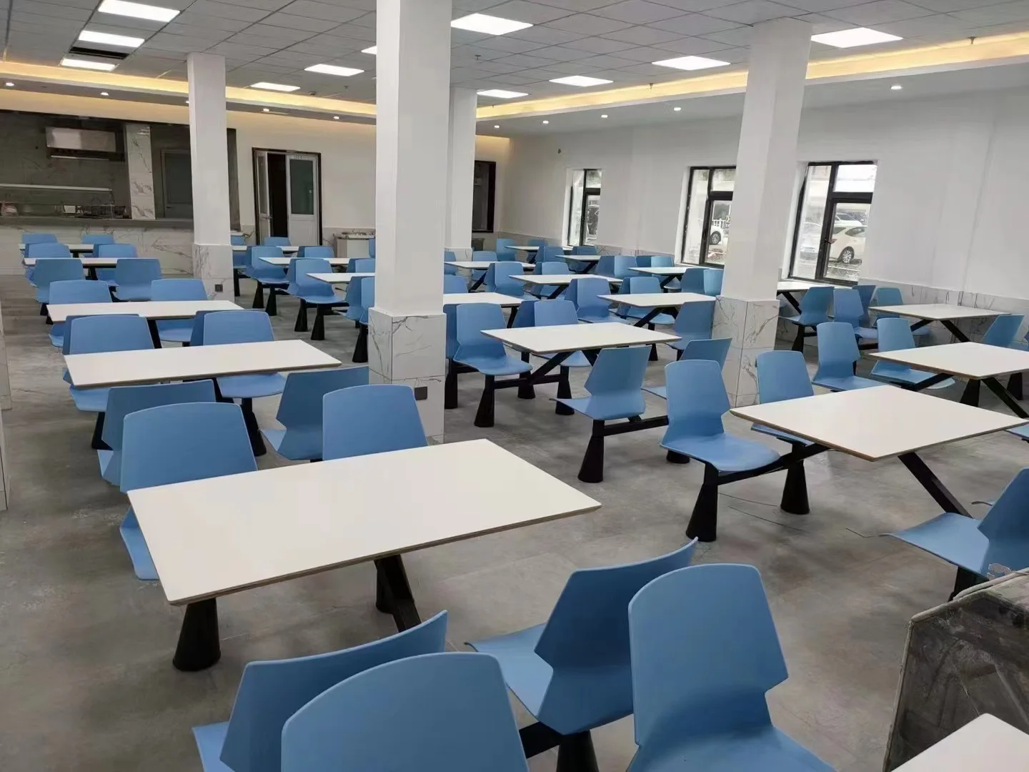 طاولة تقديم الطعام من الفولاذ المقاوم للصدأ وكرسي بالجملة لون قطعة واحدة لتناول الطعام وكرسي للوجبات السريعة ومطعم المقصف لتناول الطعام