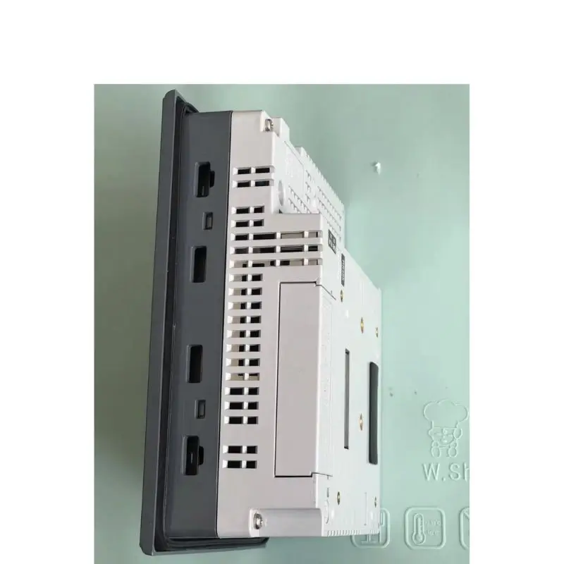Second hand XBTGT2110 touch screen tested OK and shipped quickly