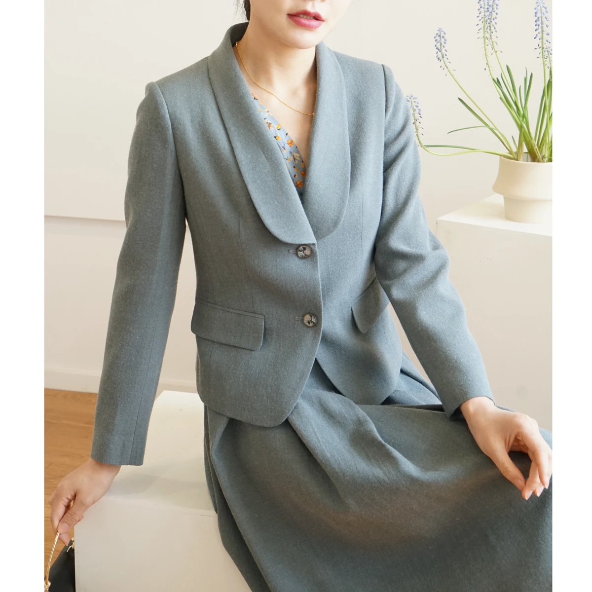 

Костюм Ele Hepburn: шерстяная юбка-миди и пиджак, плиссированная юбка цвета туманно-голубого, модель TZ37, модная деловая одежда для женщин