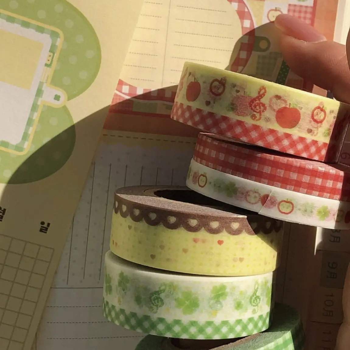 6 Stück Koreanisches Ins Apple Papierband für Handkonto-Dekoration, Collage, Kariert und Gepunktet, DIY-Material, Geschenkband-Rolle
