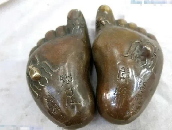 China brass beautiful contented mind is a perpetual feast pider feet pair Statue