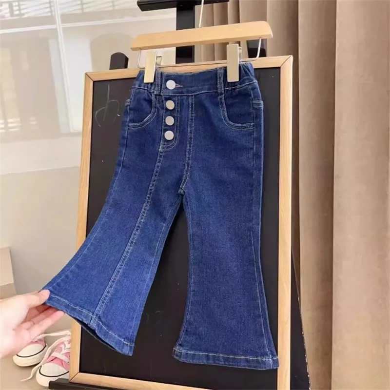 

Trendy Spring and Autumn Girl Baby Heart Cardigan Sweater Casual Jeans Two-Piece Set Children's Outfit