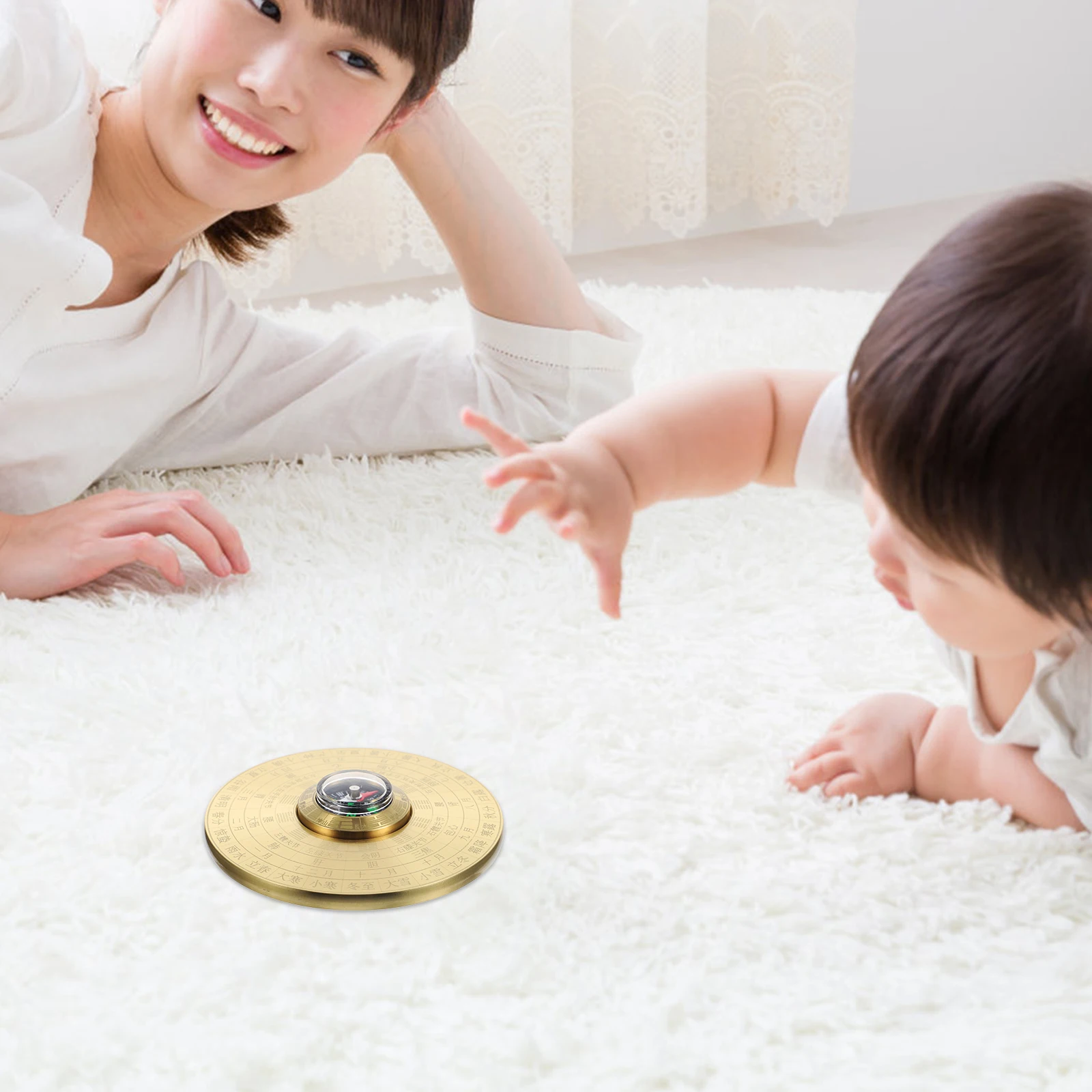 

1pc Exquisite Brass Portable Compass Vintage Chinese Design Durable Metal Navigation Tool For Outdoor Travel Camping