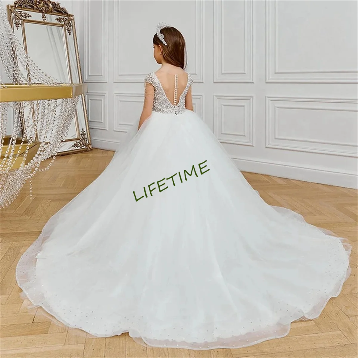 

Luxury White Glitter Crystals Beading Flower Girl Dresses For Wedding 2023 Illusion Long Sleeves Ball Gown First Communion Gowns