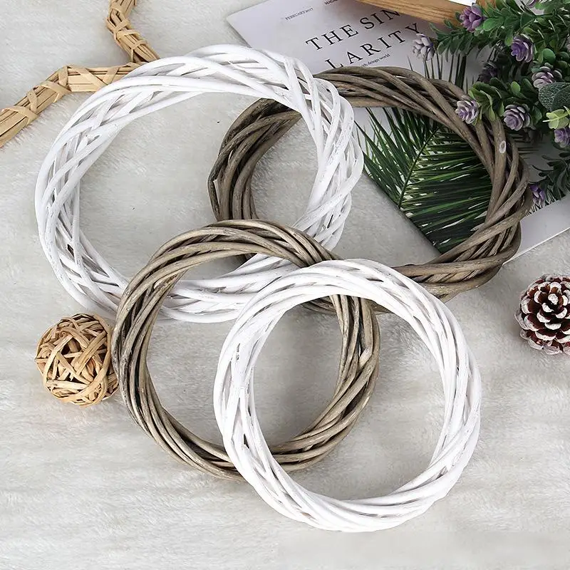 

2PCS Christmas Wreath Willow Woven Wooden, Handmade Wreath Natural Willow for Christmas Door Home Window Hanging Decor