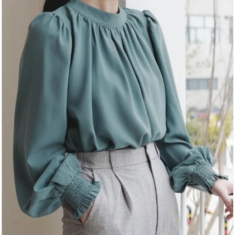 

Vintage Elegant Green Chiffon Jumpers Blouse For Women O-neck Ruched Puff Long Sleeve T-shirt Tops Trendy Office Commut Outfits